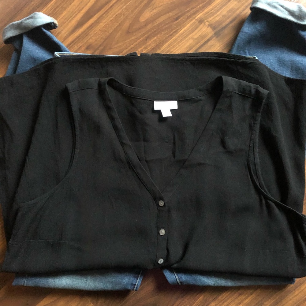 JJill sleeveless top Size L